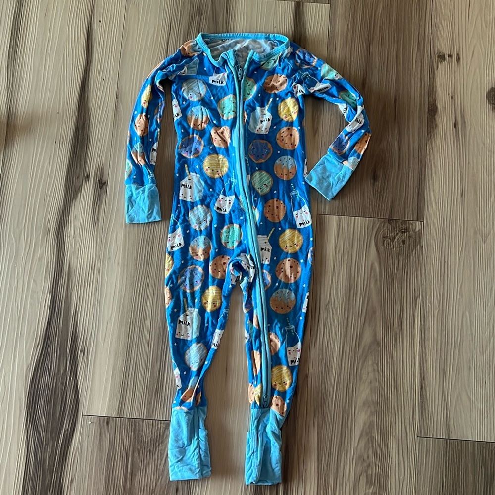 Little Sleepies size 18-24 zip pajamas